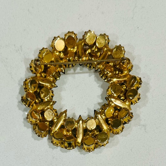 Gorgeous Hollywood VINTAGE 60s WREATH BROOCH BLACK & CLEAR GLASS CRYSTALS,EUC - Picture 9 of 9